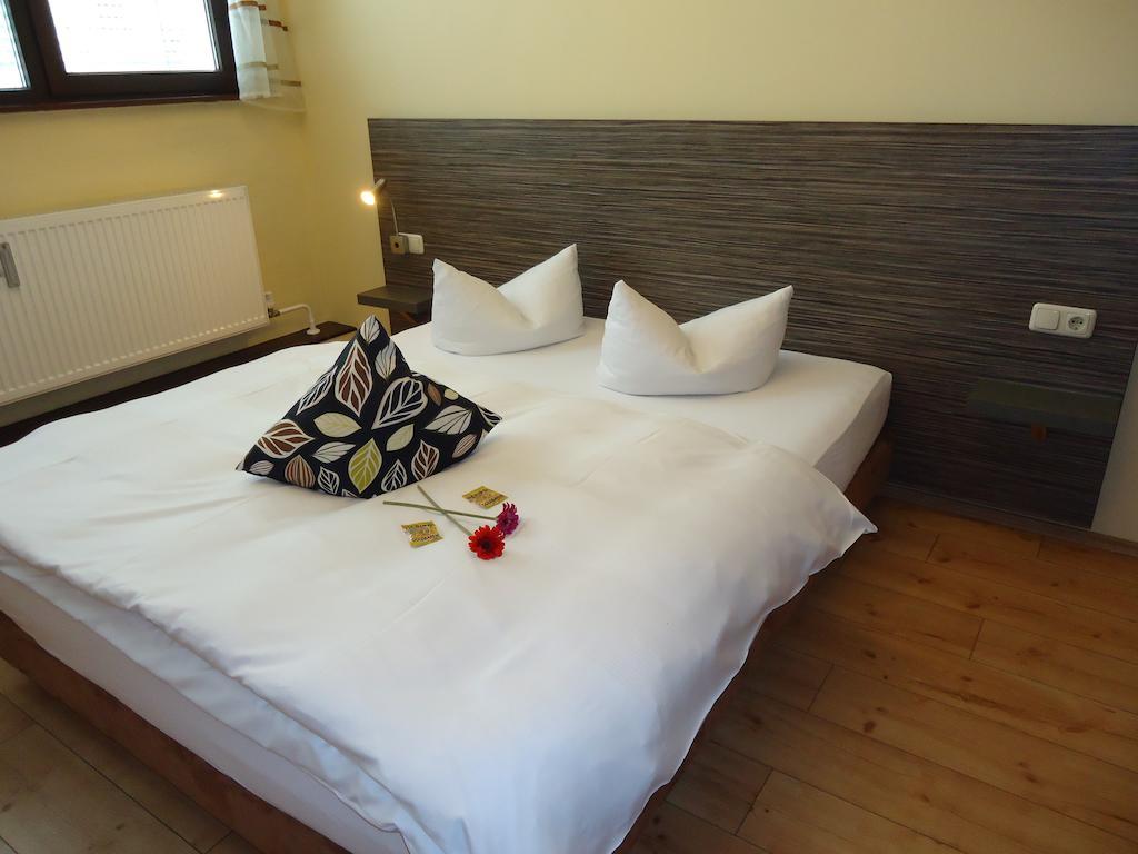 Stadthotel Regensburg Rum bild